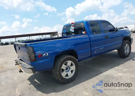 2004 Chevrolet Silverado 1500 Z71 z USA, uszkodzony, nr VIN 1GCEK19T34E110861
